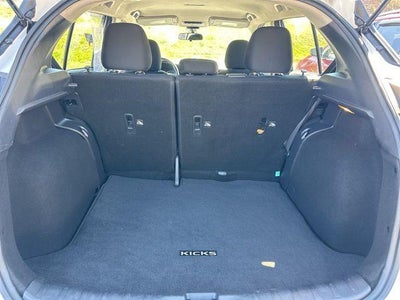 2023 Nissan Kicks SV FWD