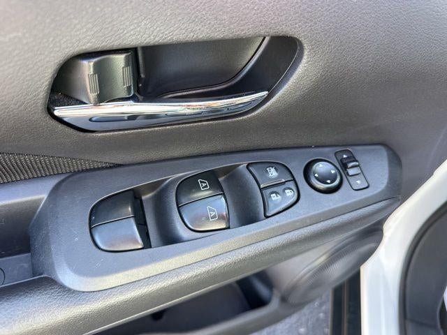 2023 Nissan Kicks SV FWD