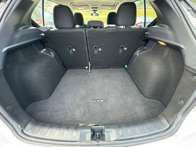 2024 Nissan Kicks SR FWD