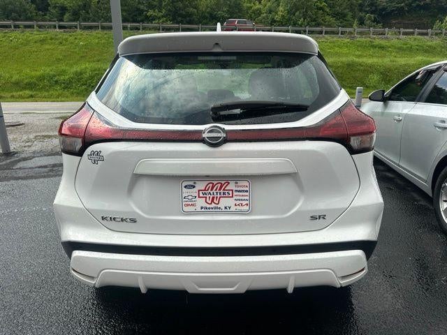 2024 Nissan Kicks SR FWD