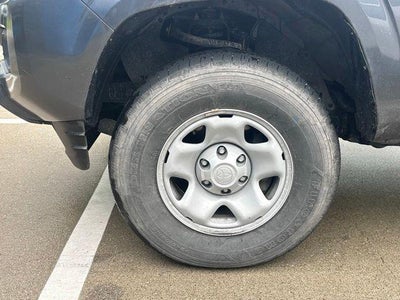 2023 Toyota Tacoma 4WD 4WD SR Double Cab 5' Bed V6 AT (GS)