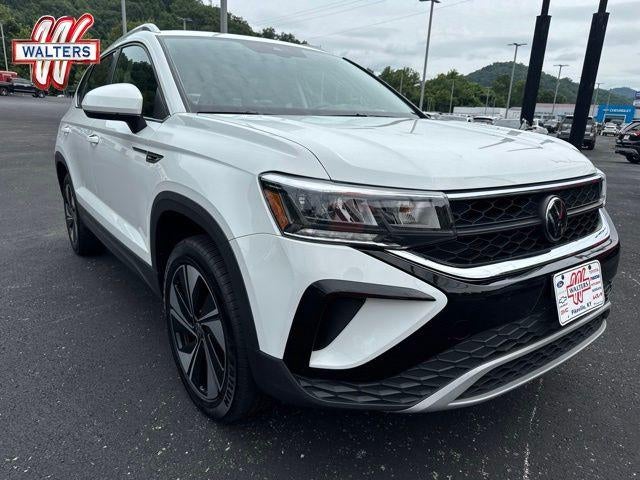 2024 Volkswagen Taos SE 4MOTION