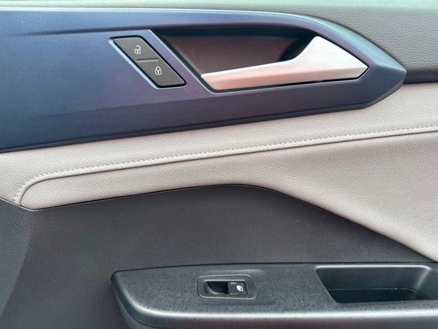 2024 Volkswagen Taos SE 4MOTION