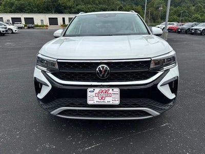 2024 Volkswagen Taos SE 4MOTION