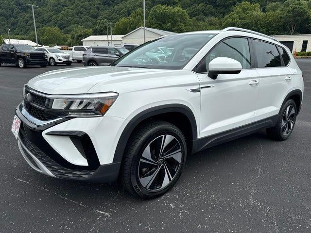 2024 Volkswagen Taos SE 4MOTION