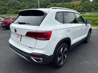 2024 Volkswagen Taos SE 4MOTION