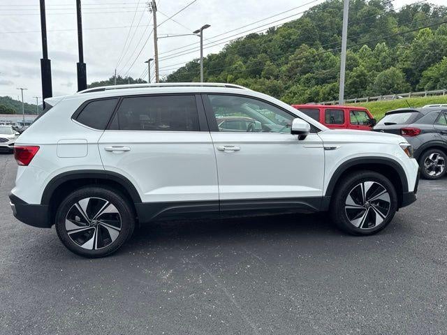2024 Volkswagen Taos SE 4MOTION