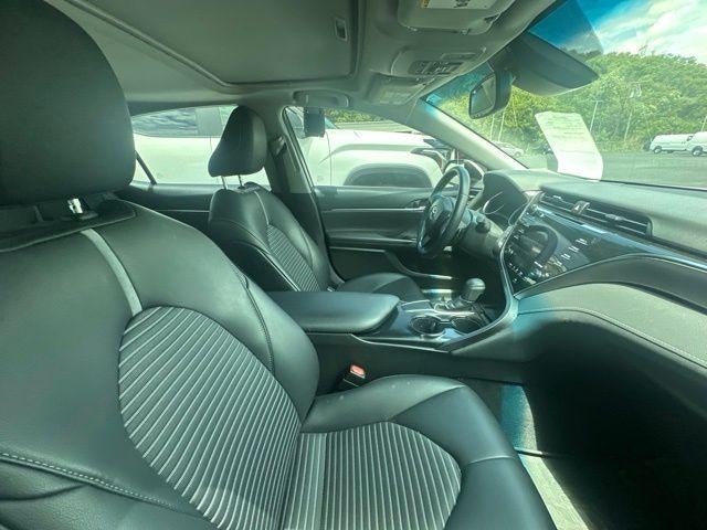 2018 Toyota Camry SE Auto (SE)