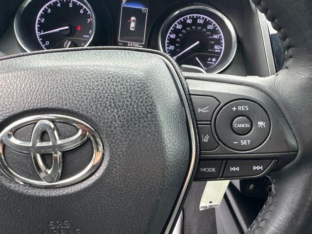 2019 Toyota Camry SE Auto (SE)