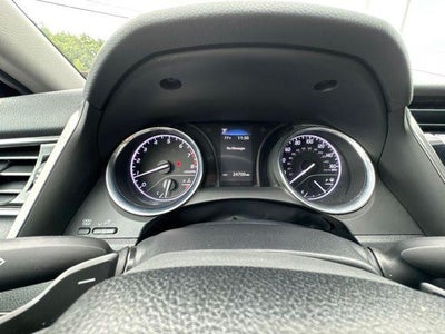 2019 Toyota Camry SE Auto (SE)