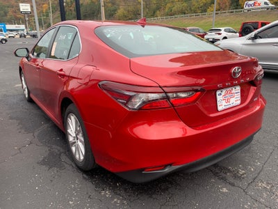 2024 Toyota Camry LE Auto (SE)
