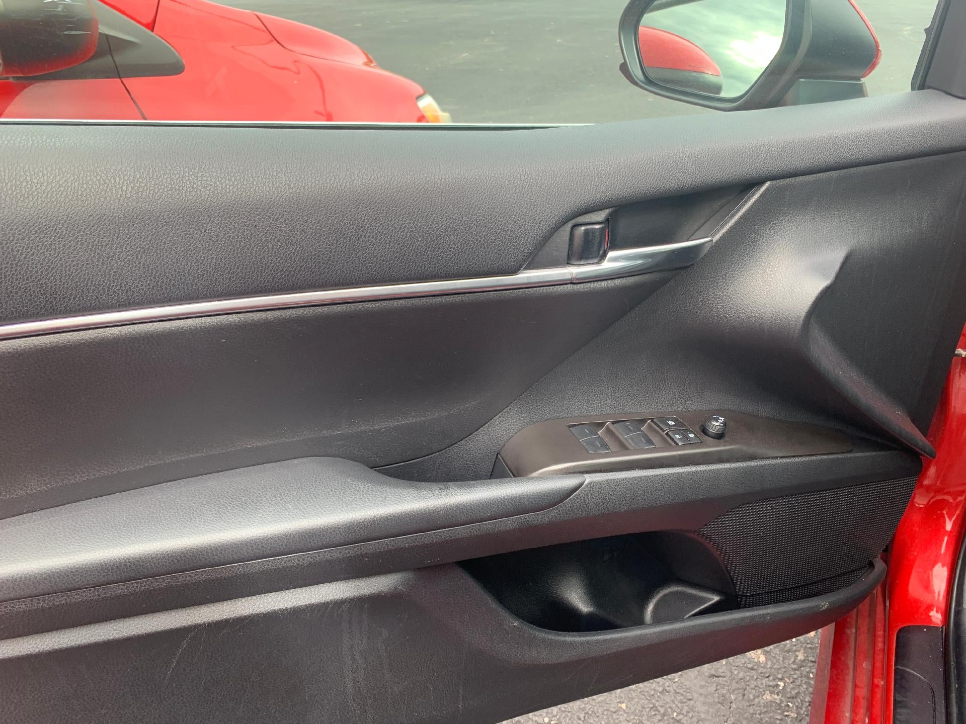 2024 Toyota Camry LE Auto (SE)