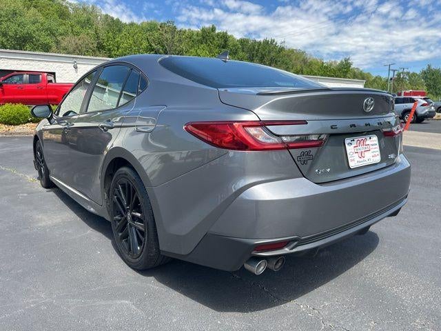 2025 Toyota Camry SE (SE)