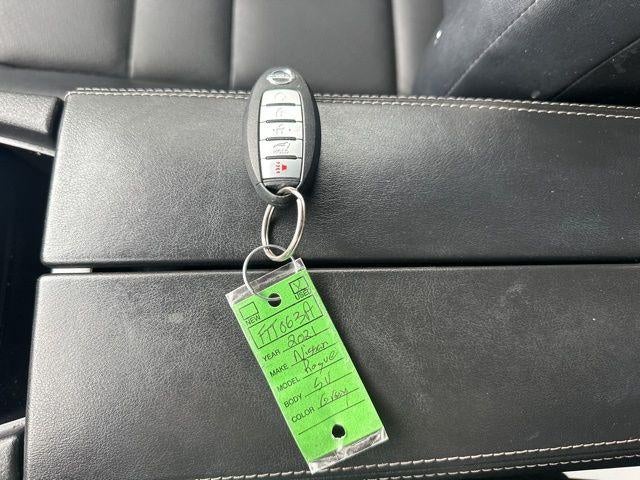 2021 Nissan Rogue AWD SV