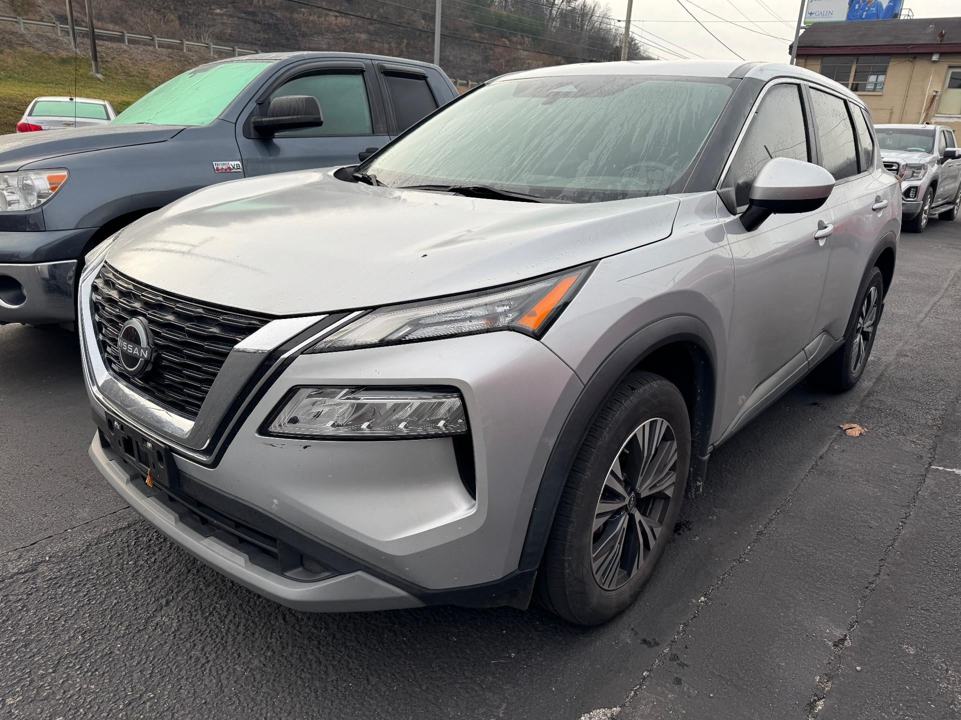 2023 Nissan Rogue FWD SV