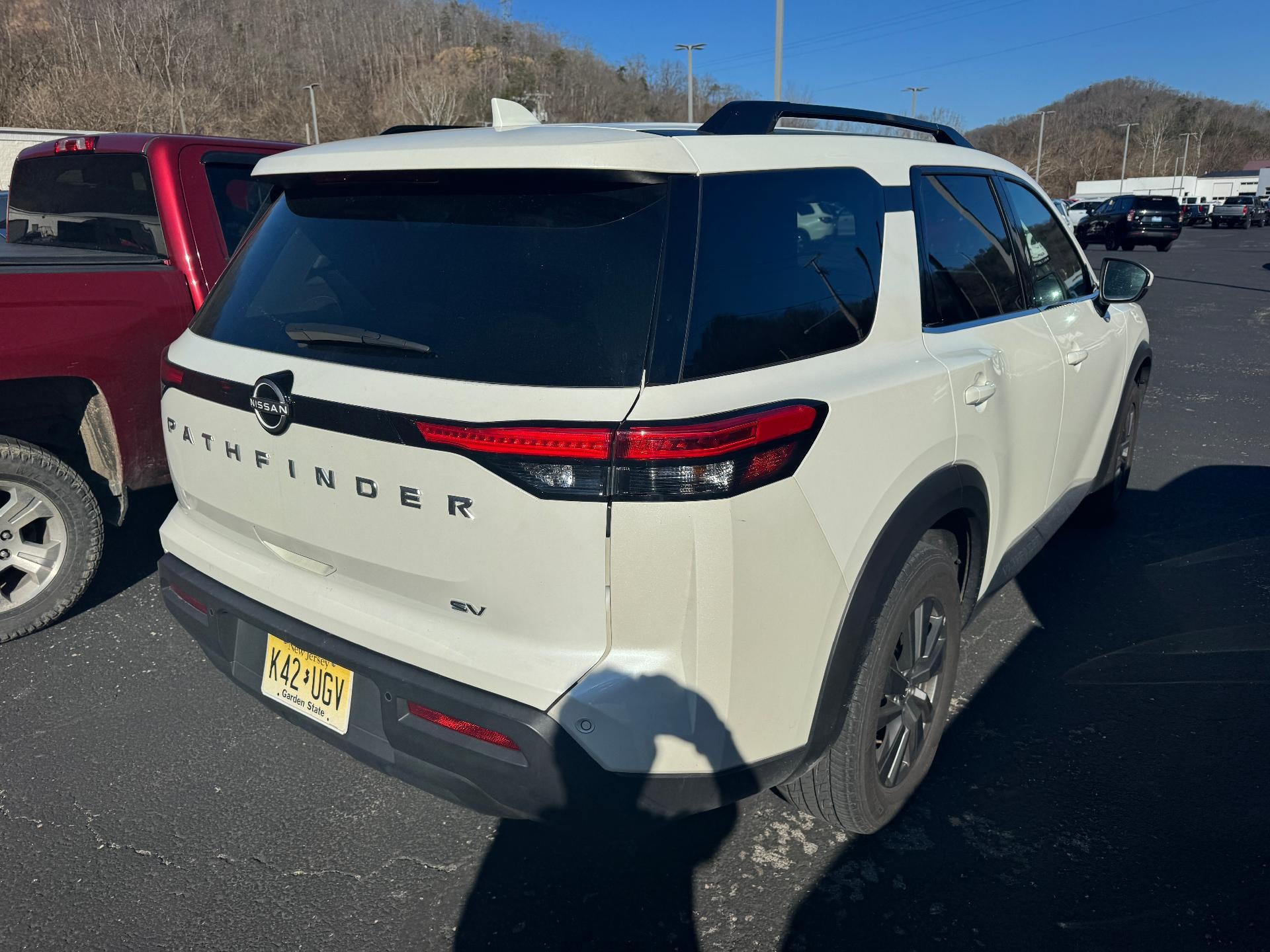 2024 Nissan Pathfinder SV 2WD