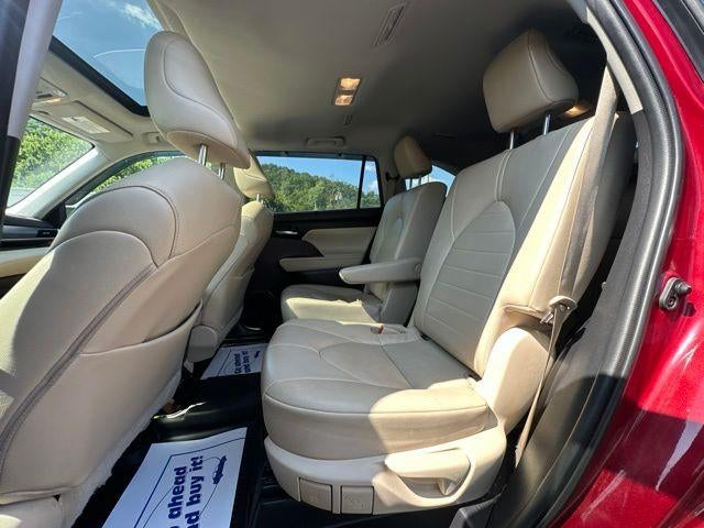 2022 Toyota Highlander XLE AWD (Natl)