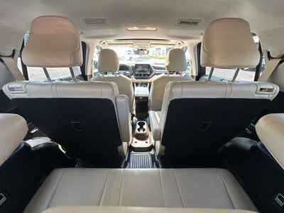 2022 Toyota Highlander XLE AWD (Natl)