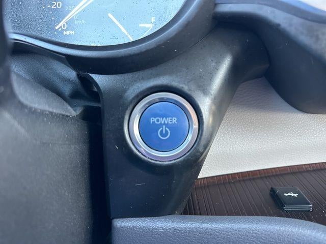 2022 Toyota Sienna XLE FWD 7-Passenger (Natl)