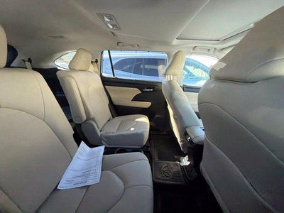 2024 Toyota Highlander XLE AWD (Natl)
