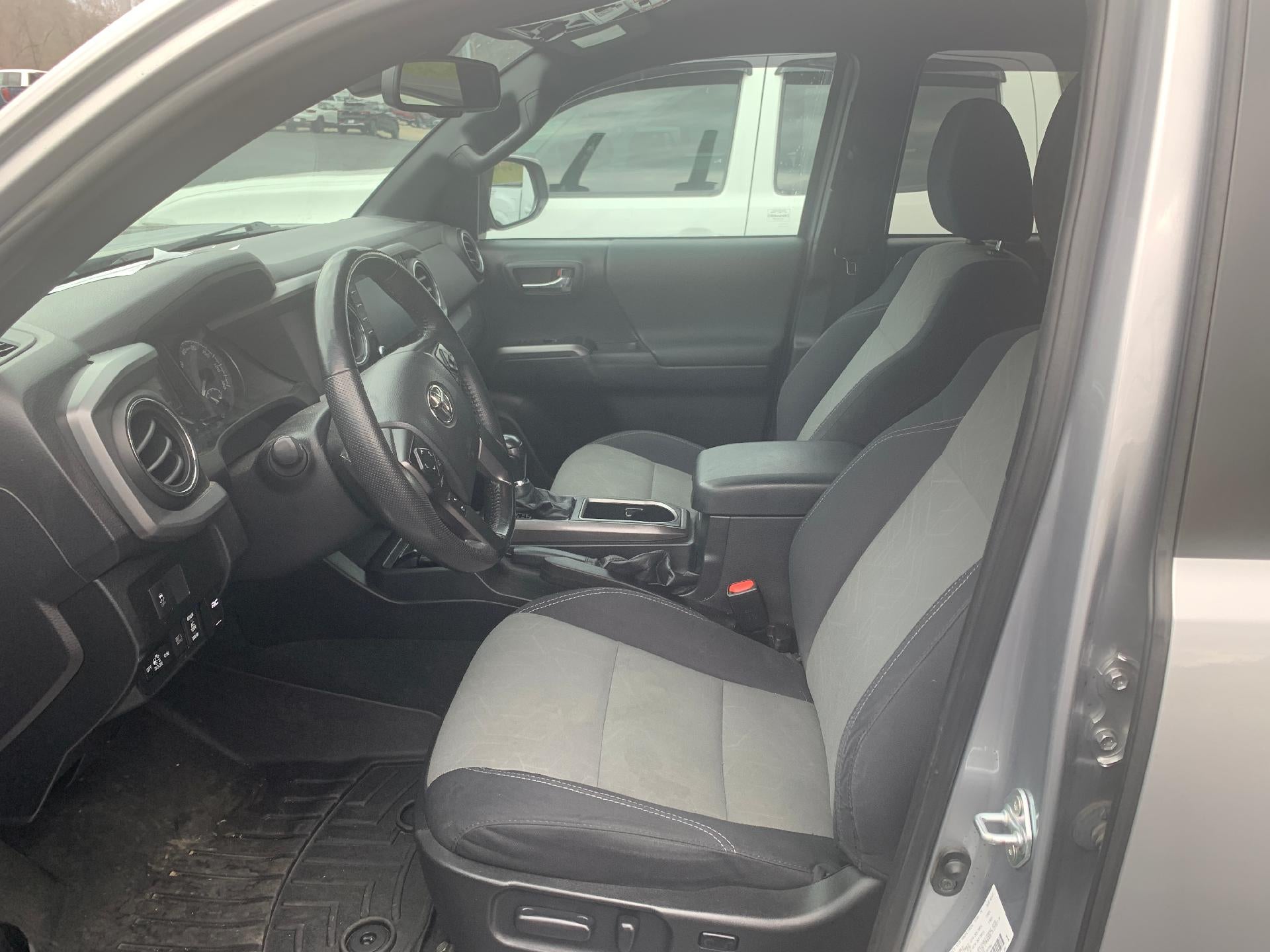 2021 Toyota Tacoma 4WD TRD Off-Road Double Cab 5' Bed V6 AT 4x4