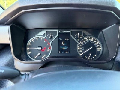 2024 Toyota Tundra 4WD 4WD SR5 CrewMax 5.5' Bed (SE)
