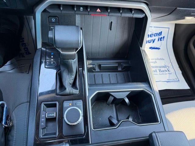 2024 Toyota Tundra 4WD 4WD SR5 CrewMax 5.5' Bed (SE)