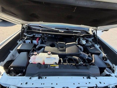2024 Toyota Tundra 4WD 4WD SR5 CrewMax 5.5' Bed (SE)