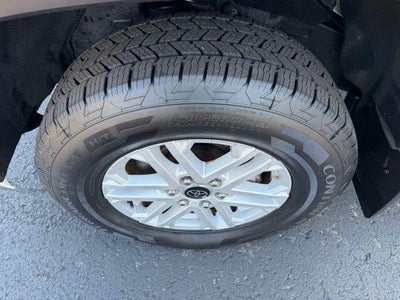 2024 Toyota Tundra 4WD 4WD SR5 CrewMax 5.5' Bed (SE)