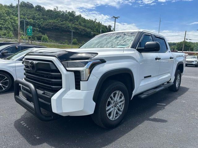 2024 Toyota Tundra 4WD 4WD SR5 CrewMax 5.5' Bed (SE)