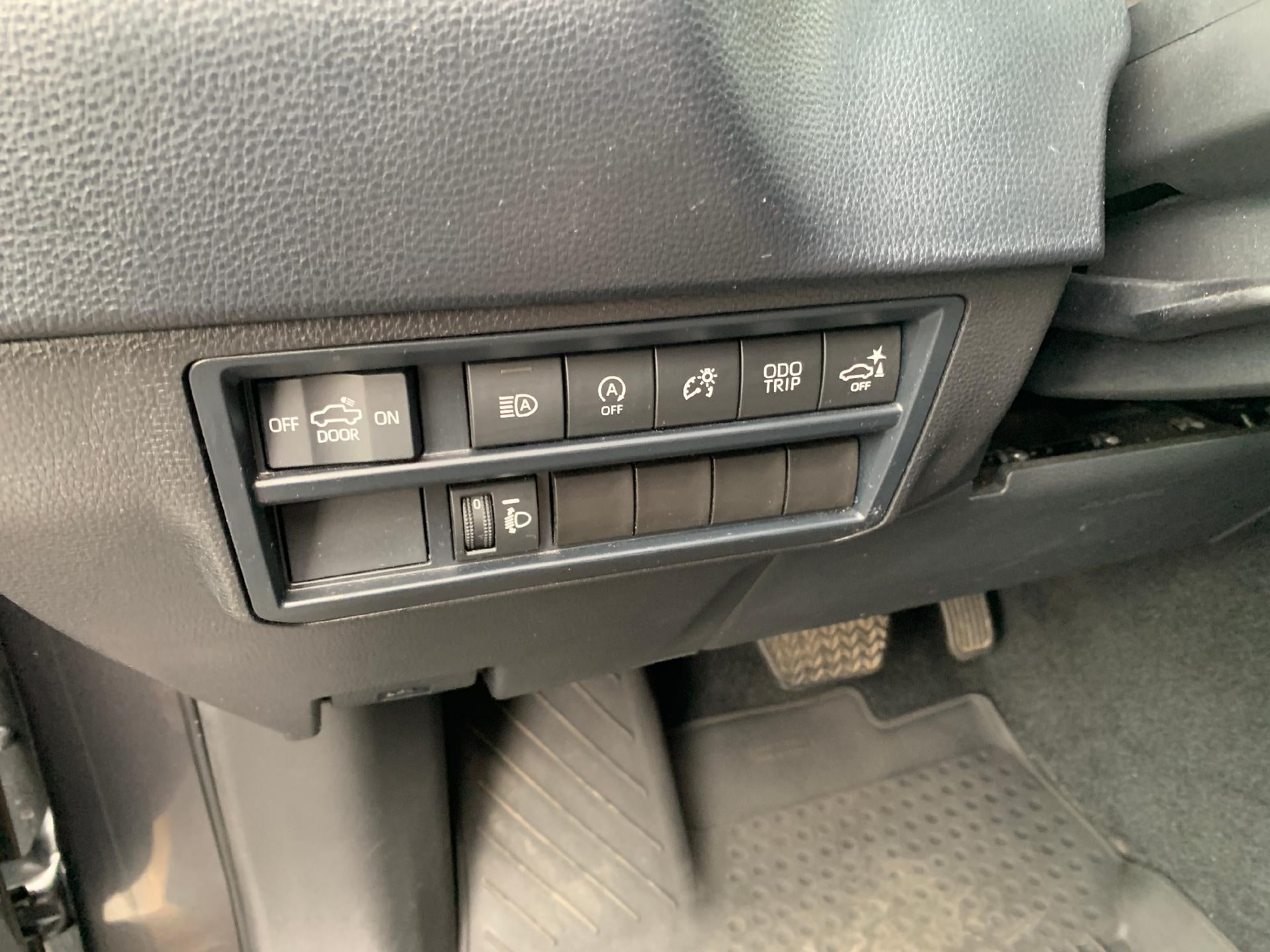 2024 Toyota Tundra 4WD 4WD SR5 CrewMax 5.5' Bed (SE)