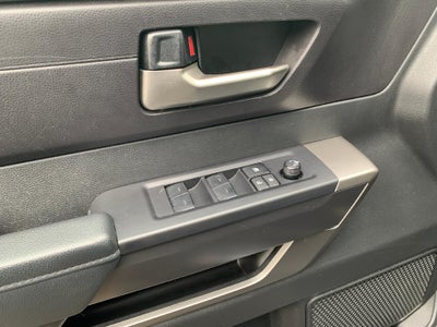 2024 Toyota Tundra 4WD 4WD SR5 CrewMax 5.5' Bed (SE)