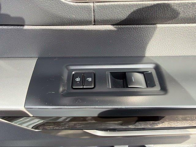 2026 Toyota Tundra 4WD 4WD Limited CrewMax 5.5' Bed (Natl)