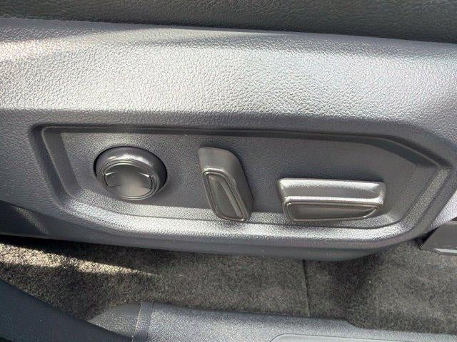 2026 Toyota Tundra 4WD 4WD Limited CrewMax 5.5' Bed (Natl)