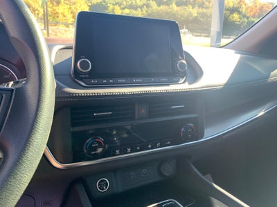 2023 Nissan Rogue AWD SV