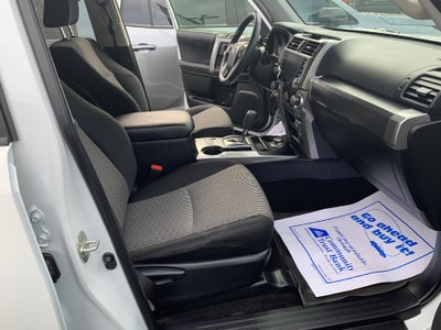 2024 Toyota 4Runner SR5 4WD (GS)