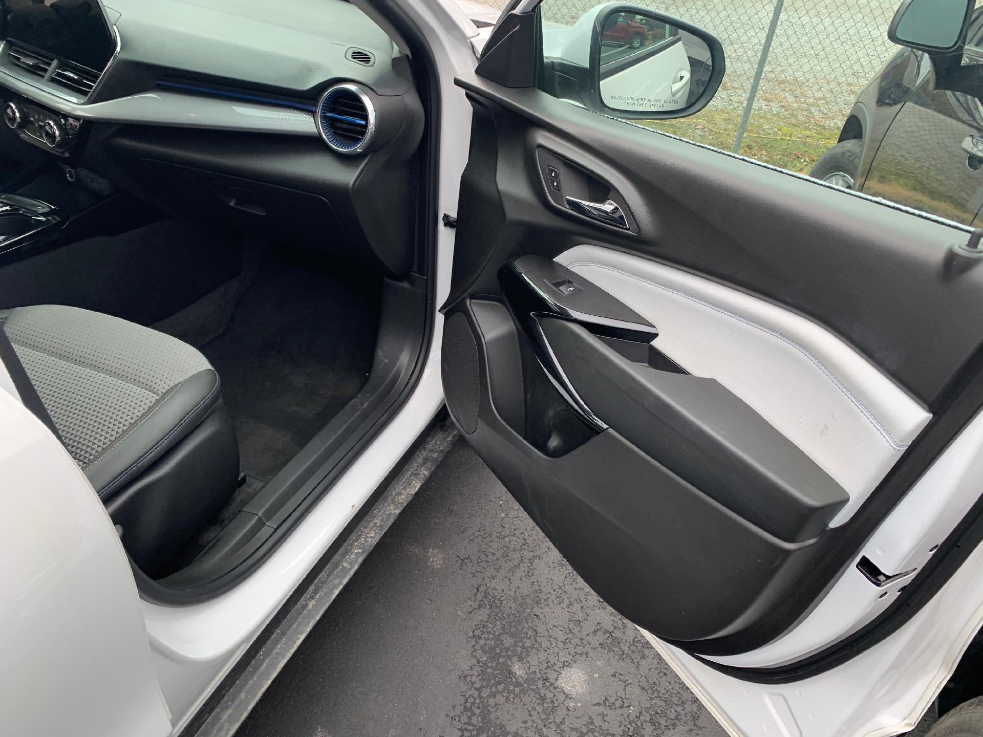 2024 Chevrolet Trax FWD 4dr LT