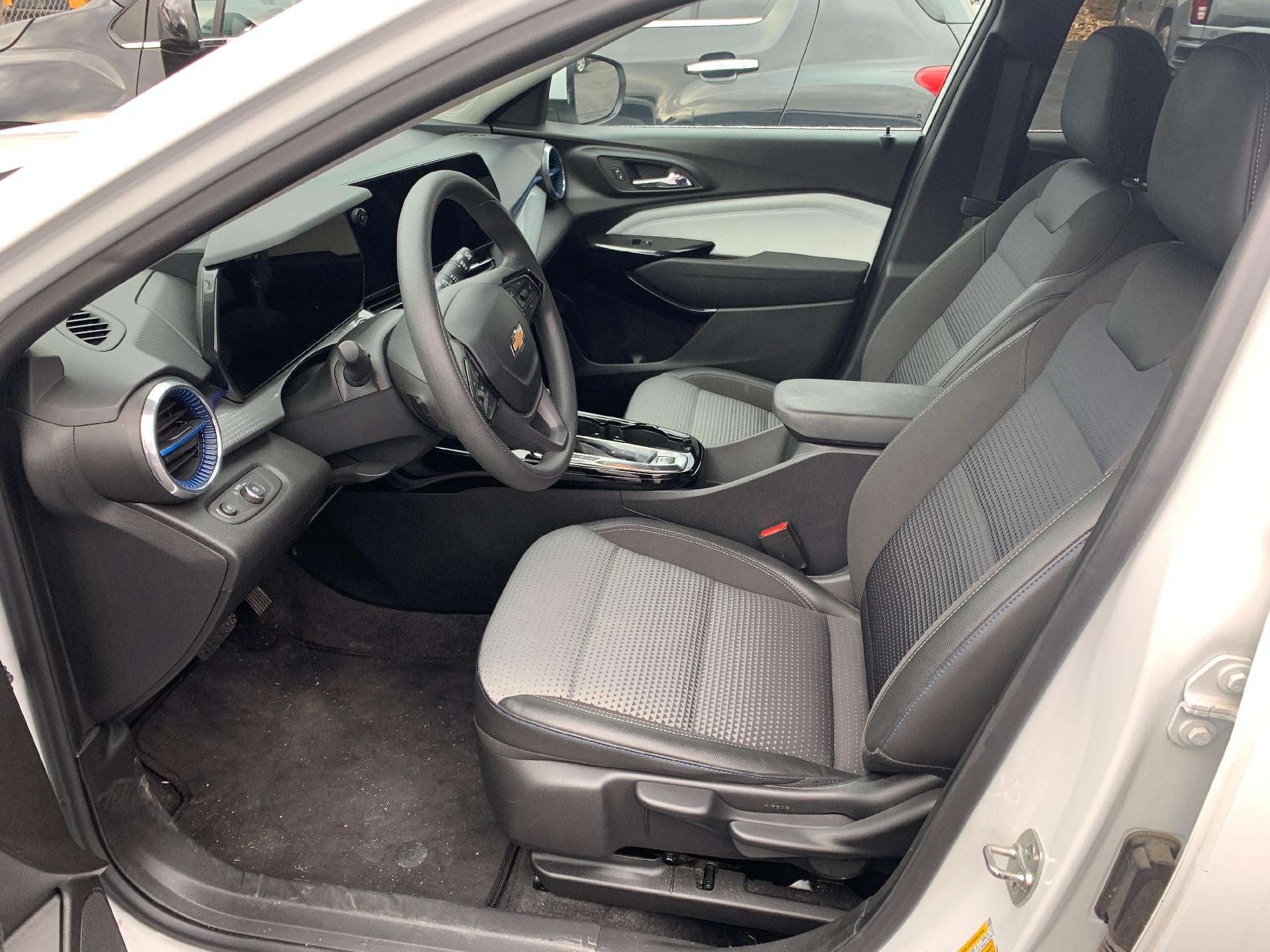 2024 Chevrolet Trax FWD 4dr LT