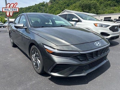 2024 Hyundai Elantra SEL IVT