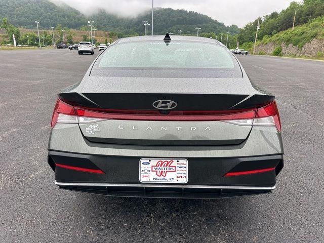 2024 Hyundai Elantra SEL IVT