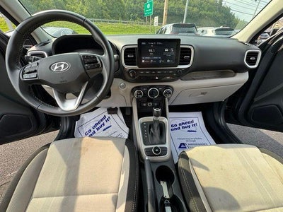2025 Hyundai Venue SEL IVT