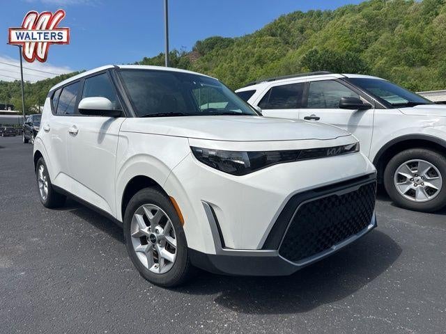 2024 Kia Soul LX IVT