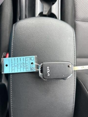 2024 Kia Soul LX IVT