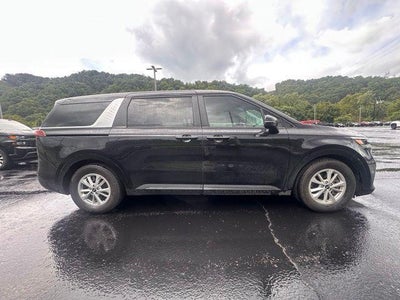 2022 Kia Carnival LXS FWD