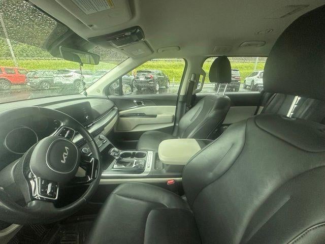 2022 Kia Carnival LXS FWD
