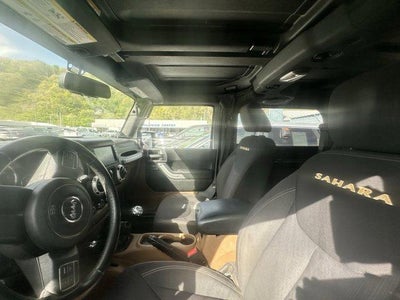 2014 Jeep Wrangler 4WD 2dr Sahara