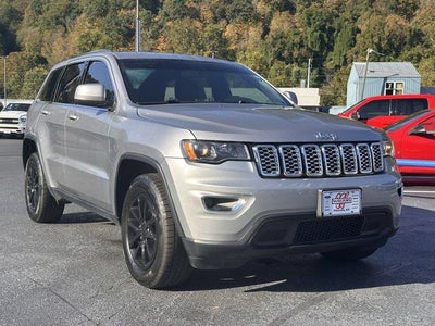 2021 Jeep Grand Cherokee Laredo X 4x4