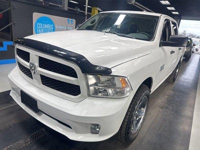 2017 RAM 1500 Express 4x4 Crew Cab 5'7" Box