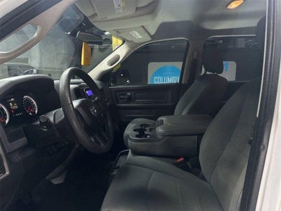 2017 RAM 1500 Express 4x4 Crew Cab 5'7" Box