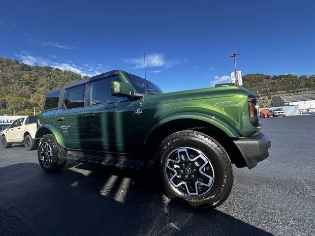 2025 Ford Bronco Outer Banks 4 Door 4x4